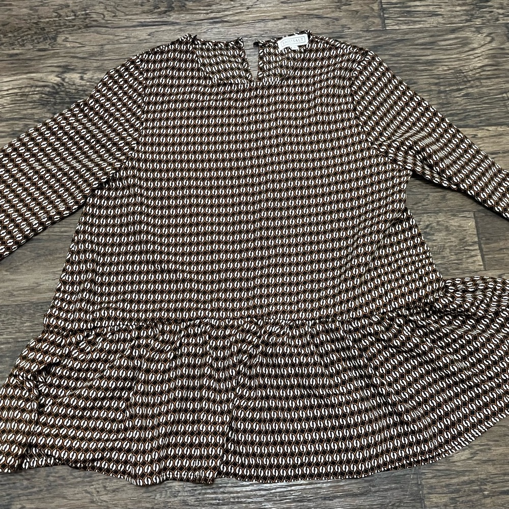 Elegant Patterned Women's Blouse